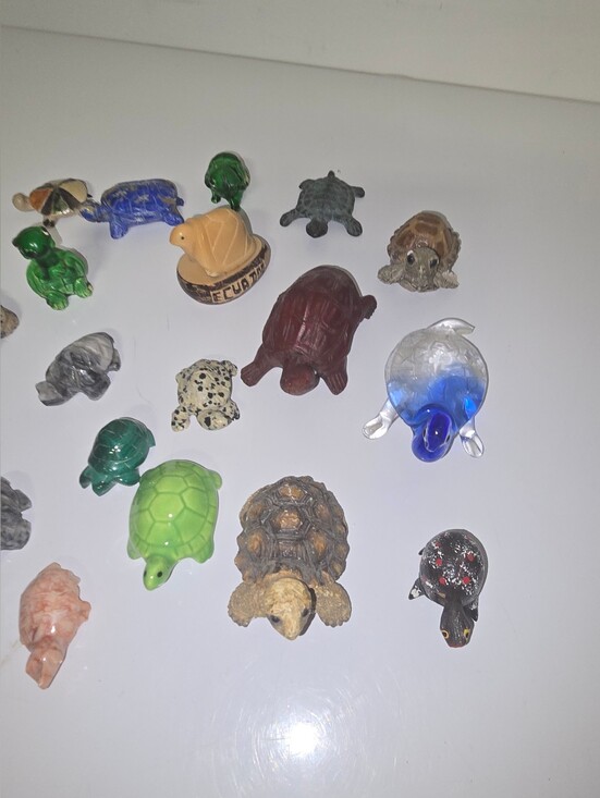 Other - Mixed Mini Turtle Figurine Lot - Multicolor Includes 28
